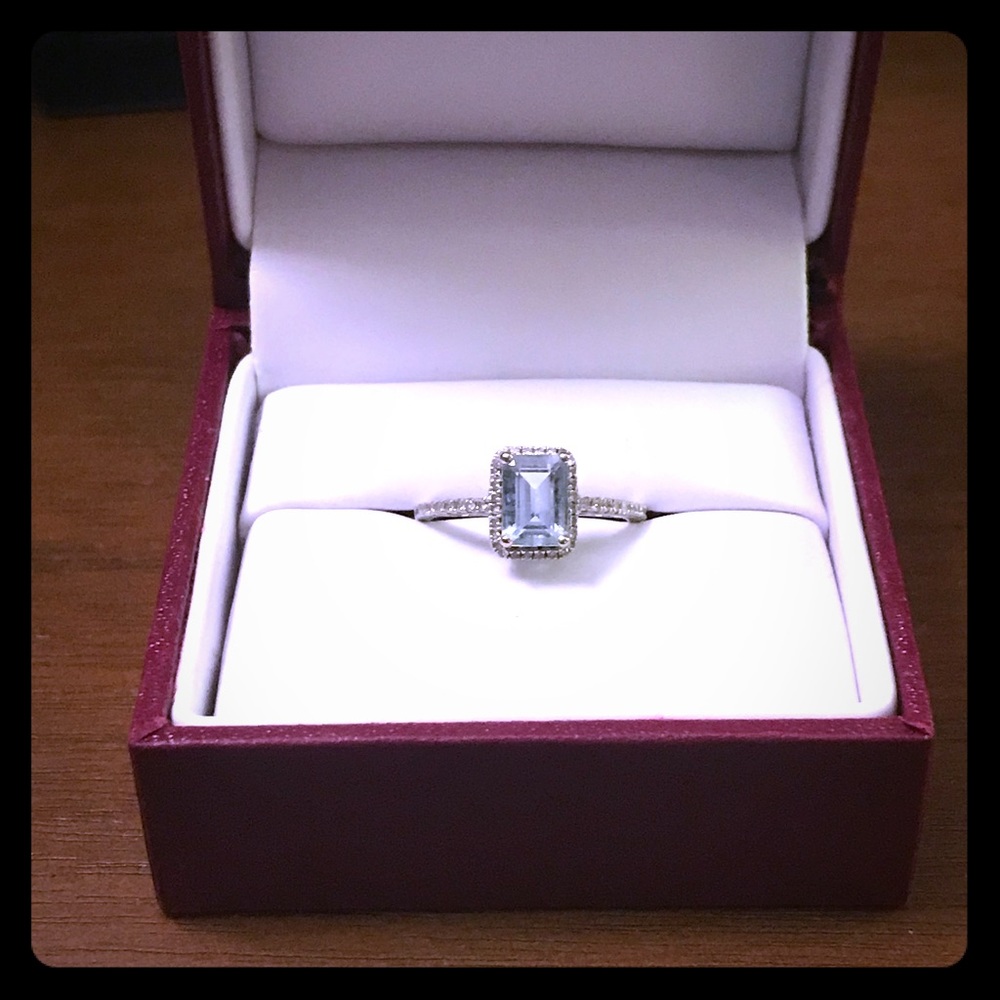 Helzberg Aquamarine & Diamond Ring in White Gold